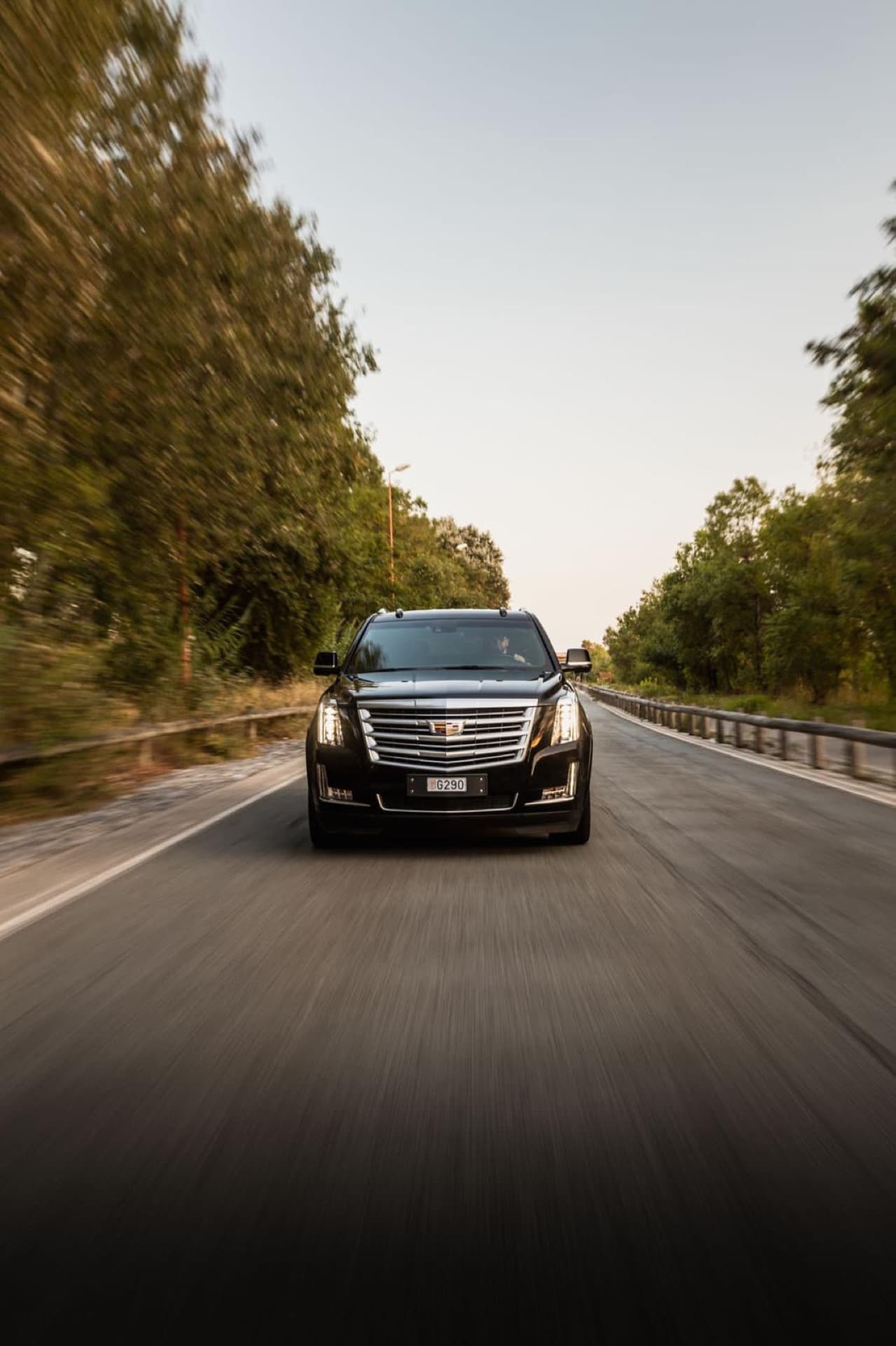 Cadillac Escalade ESV — photo 6