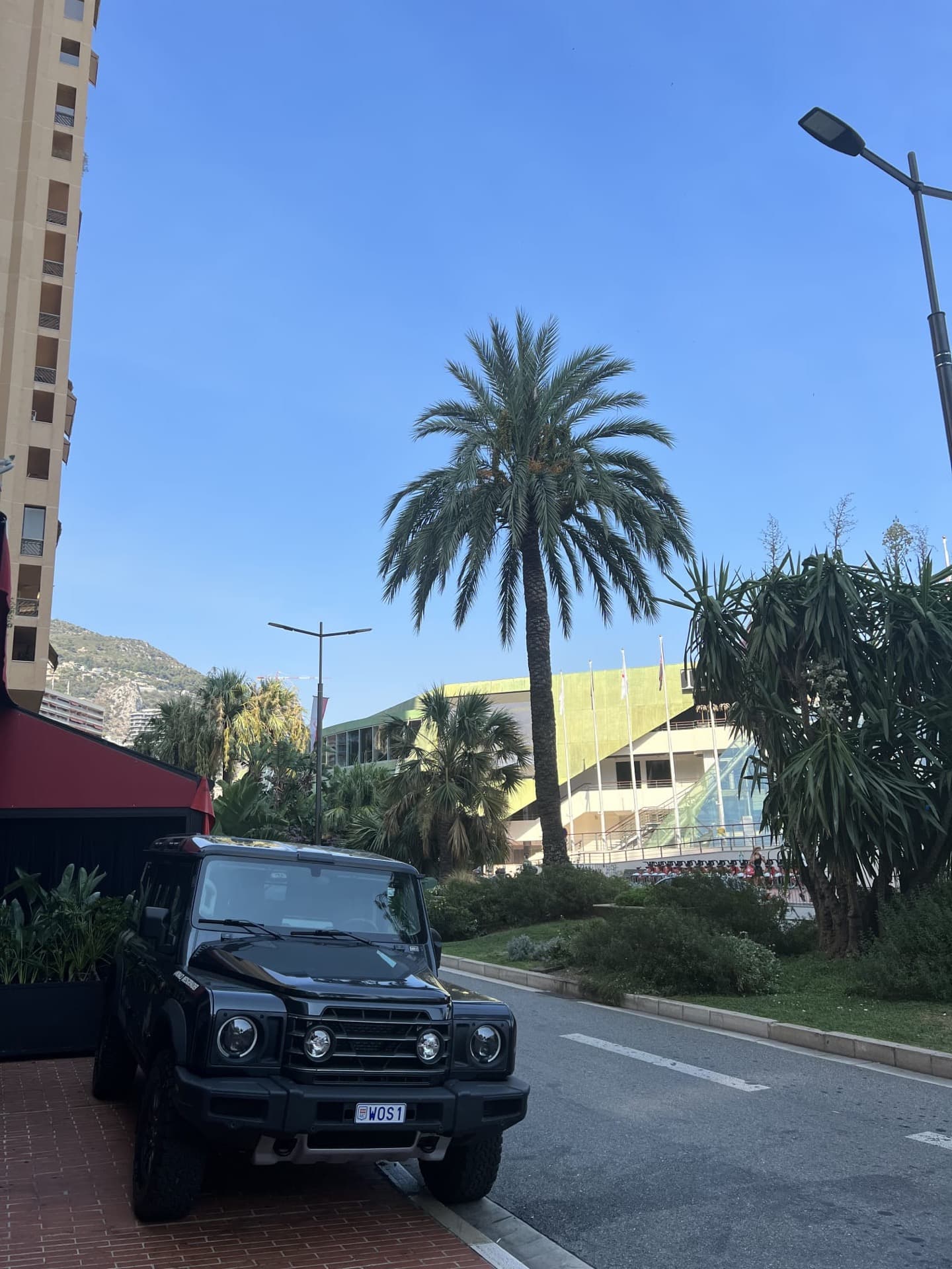Mercedes-Benz G-Class — photo 2