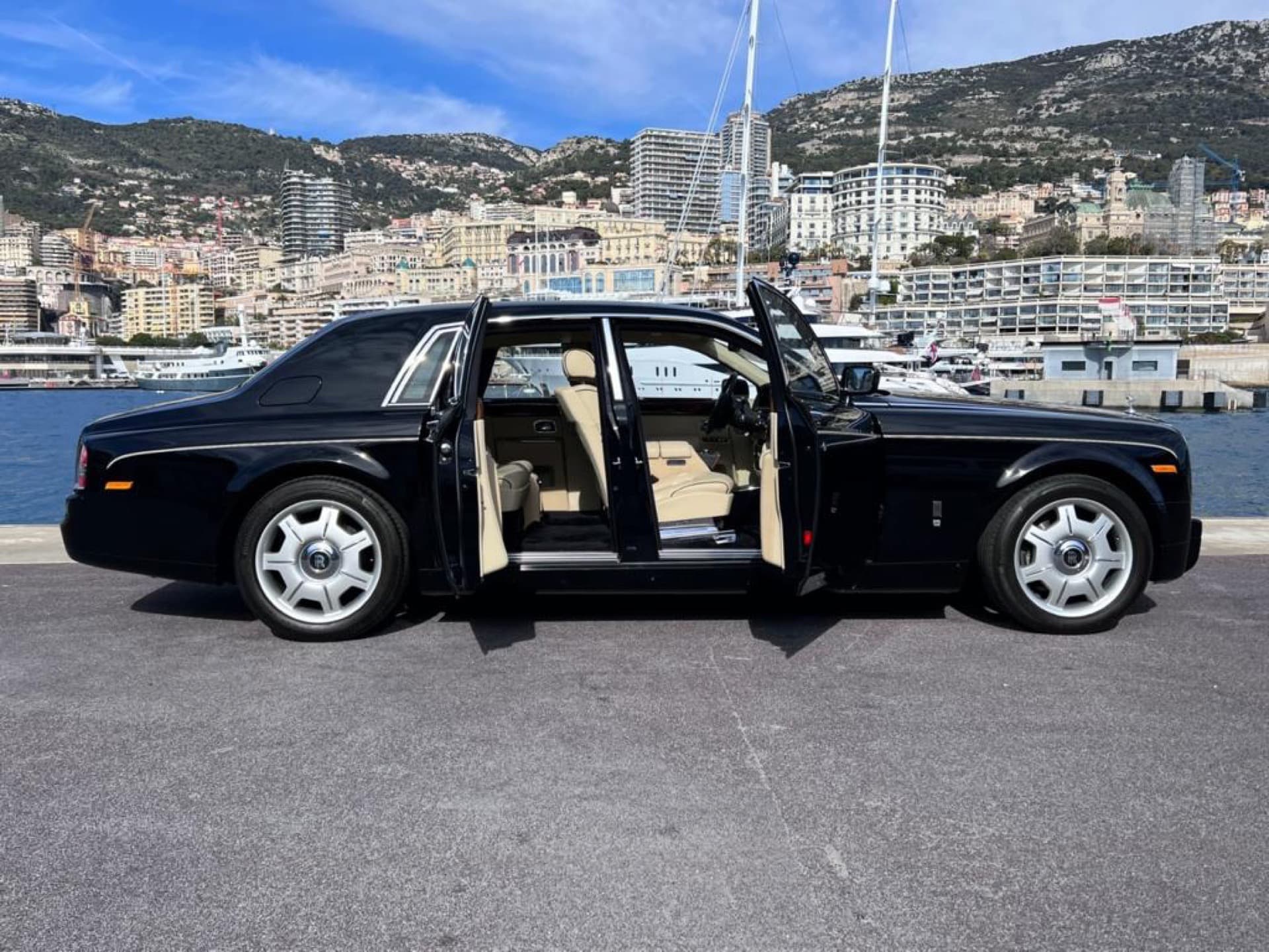 Rolls-Royce Phantom — photo 3