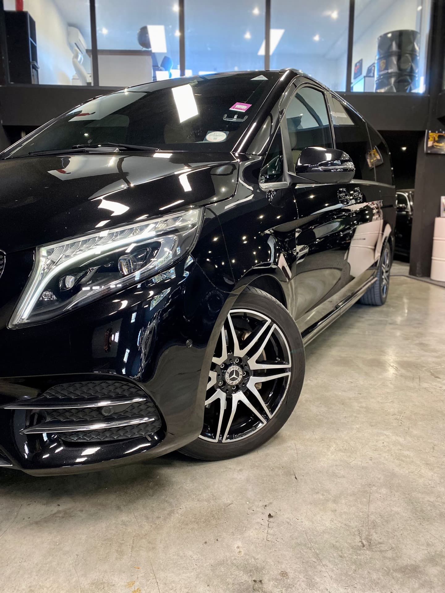 Mercedes-Benz V-Class — photo 5